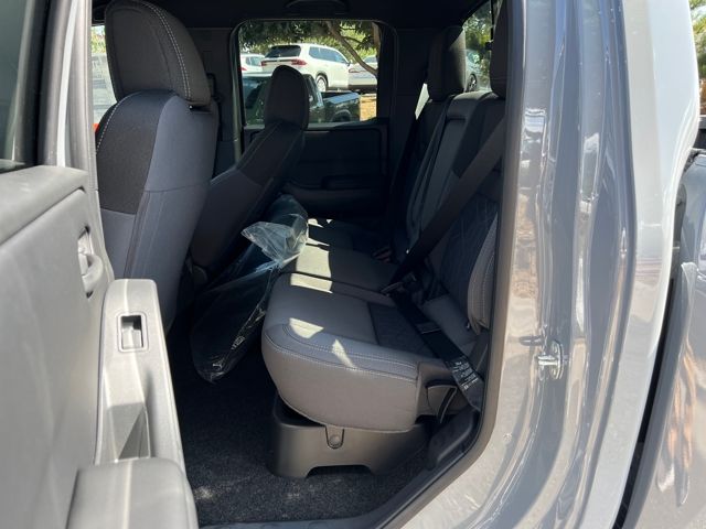 2026 Nissan Frontier SV - Photo 18