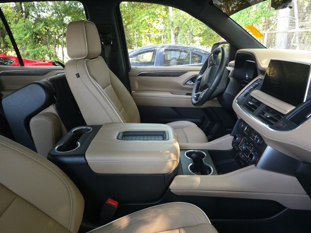 Used 2023 White Chevrolet Premier image 4