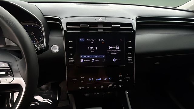 Used 2024 Silver Hyundai SEL image 25