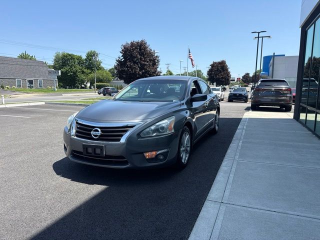 Used 2015 Gray Nissan 2.5 SV image 6