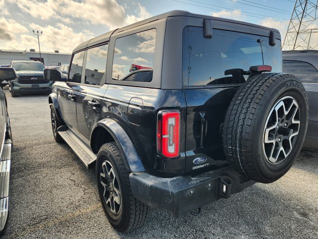 2025 Ford Bronco Outer Banks Black at Legacy Ford