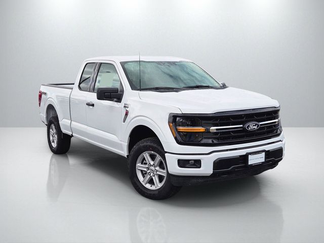 Oxford White 2026 Ford F-150 XLT SuperCab 4WD Pickup Truck Four-Wheel Drive Automatic
