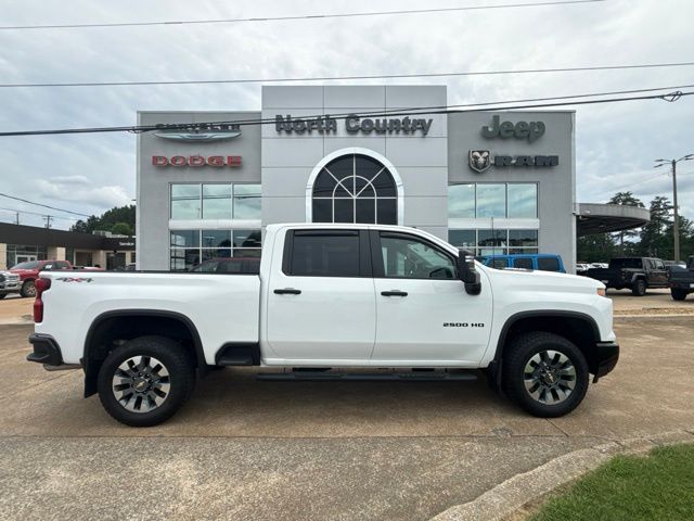 2024 Chevrolet Silverado 2500HD Custom Crew Cab 4WD