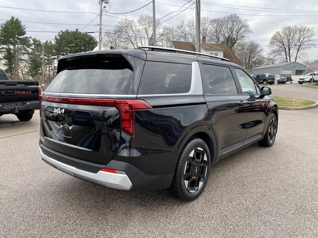 Used 2025 Kia Carnival Van
