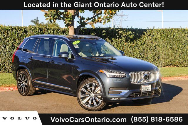 2025 Volvo XC90 B6 Core Bright Theme AWD
