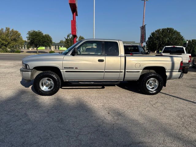 Light Driftwood Satin Glow 1998 Dodge RAM 1500 Pickup Truck 4-Speed Automatic