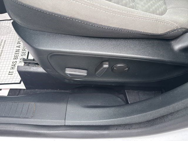 2020 Ford Escape SE photo