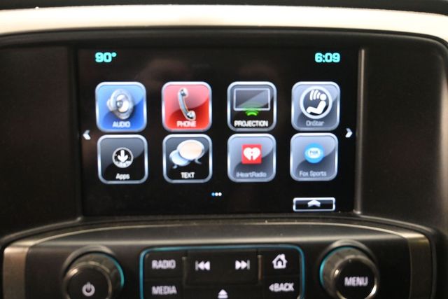 Used 2018 White Chevrolet LT image 18