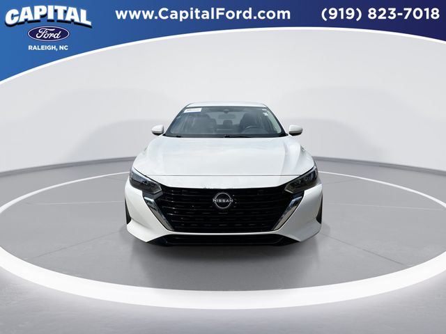 Certified Used 2024 Cloud White Nissan SV image 3