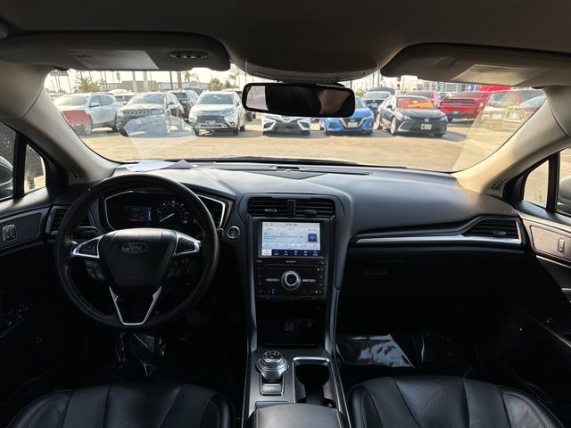 2019 Ford Fusion Energi Titanium 24