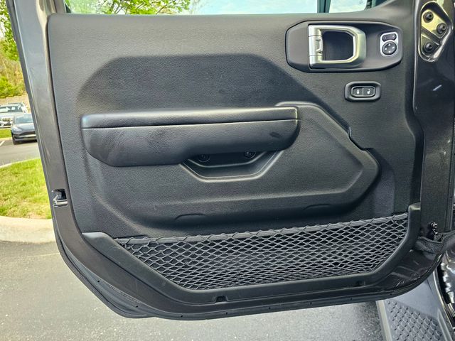 Used 2021 Gray Jeep Unlimited Rubicon image 27