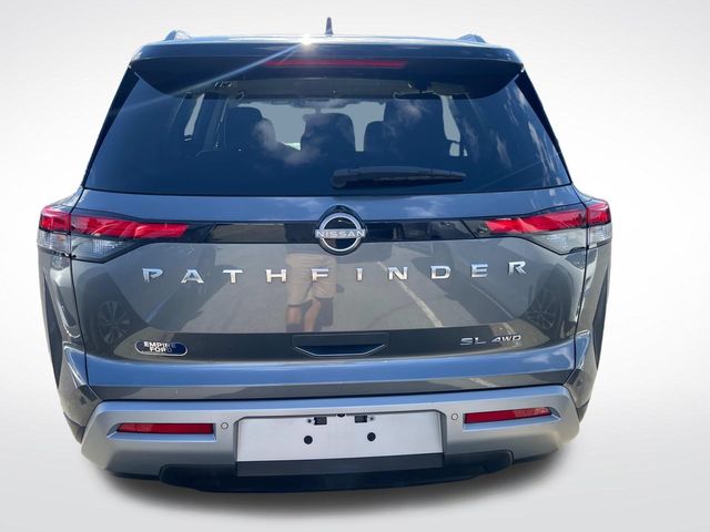 2022 Nissan Pathfinder SL 4