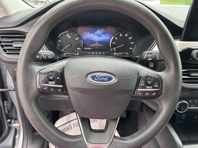2022 Ford Escape Hybrid SE photo