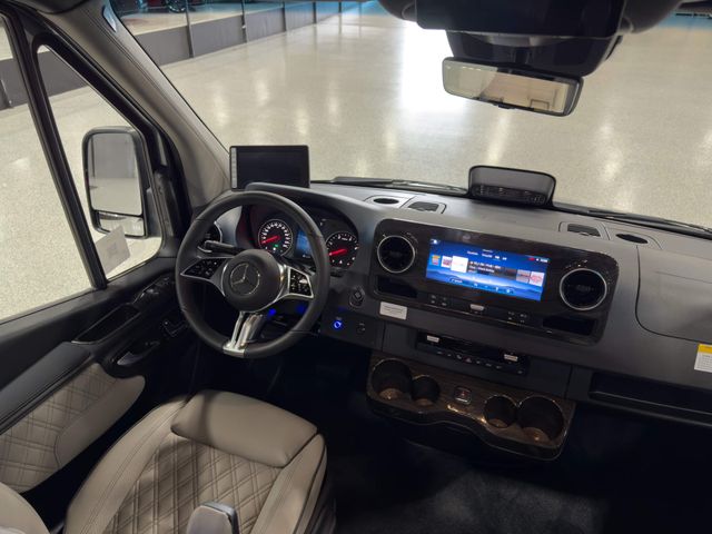 2025 Mercedes-Benz Sprinter 3500