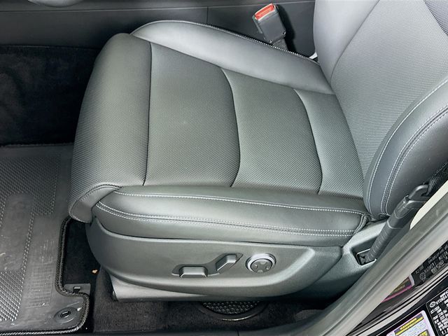 2025 Genesis GV70 Select 20