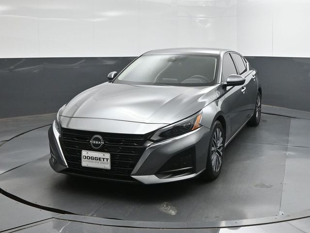 Used 2023 Nissan Altima Sedan