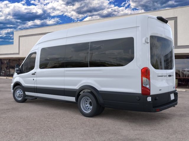 New 2026 Oxford White Ford Passenger Van XLT image 4