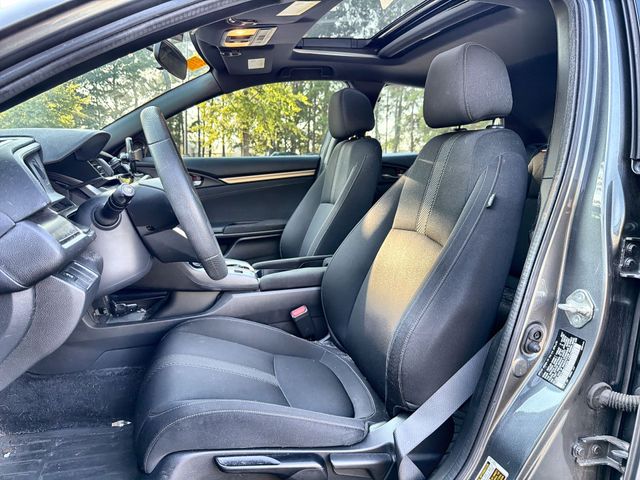 Used 2017  Honda EX image 11