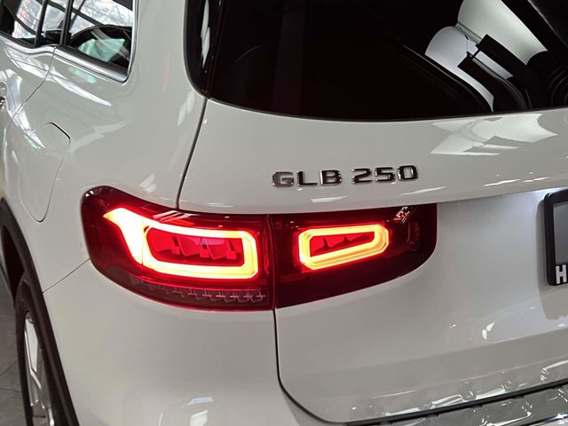 used 2022 Mercedes-Benz GLB car, priced at $31,000