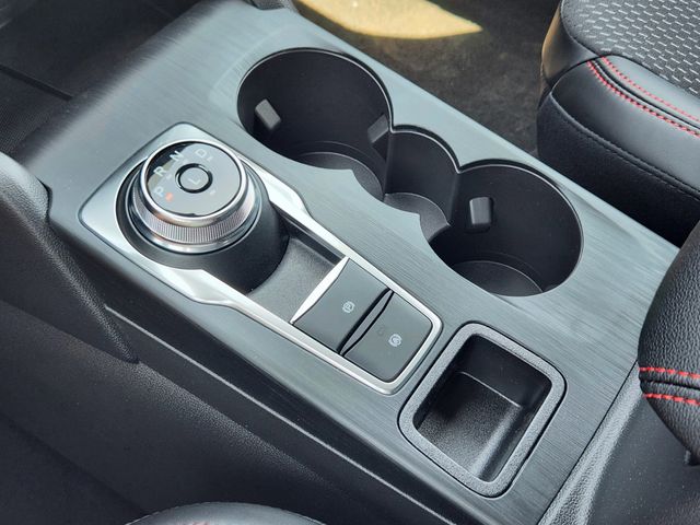 2025 Ford Escape ST-Line photo
