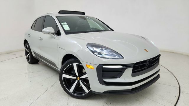 2025 Porsche Macan AWD