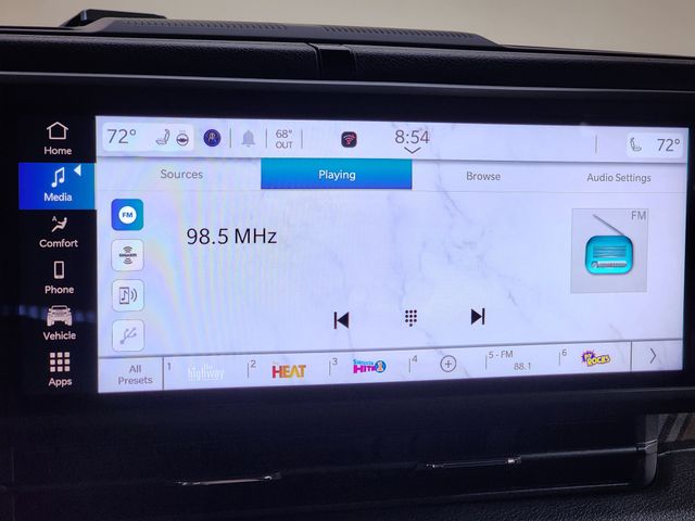 View vehicle photo 4