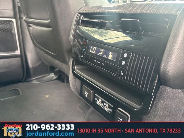 Used Car 2022 Jeep Wagoneer  Series Iii For Sale Under $50,000 In San Antonio, Texas