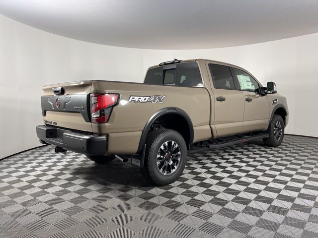 2024 Nissan Titan XD PRO-4X 10