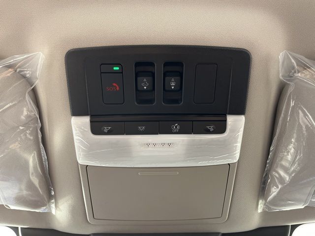 2025 Gun Metallic/Super Black Nissan Pathfinder Platinum FWD SUV