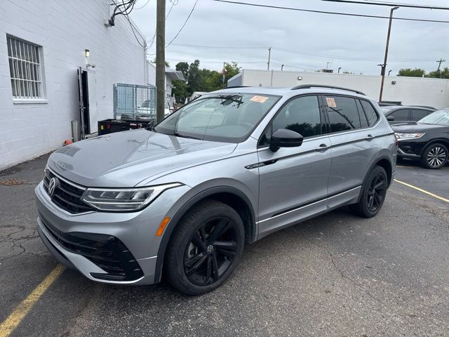 2023 Volkswagen Tiguan 2.0T SE R-Line Black