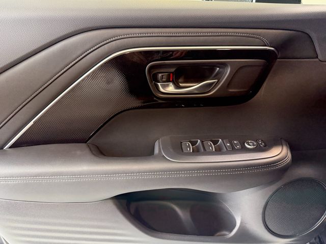 2025 Acura ADX Base - Photo 12
