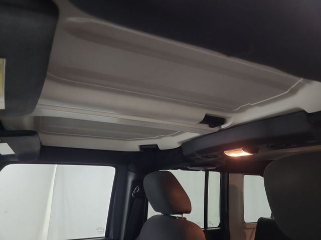 2014 – Jeep – Wrangler