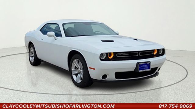 2023 Dodge Challenger SXT Auto's photo