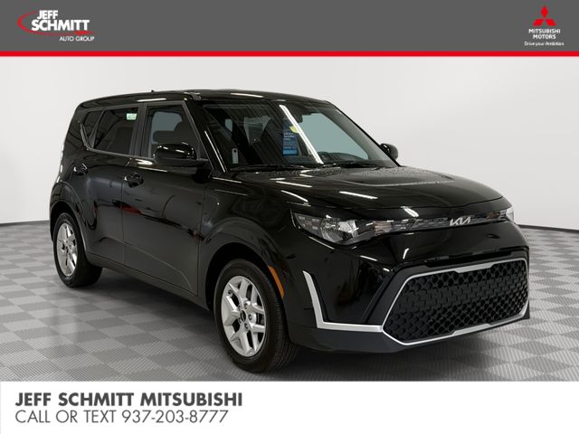 Fusion Black 2025 Kia Soul SUV / Crossover Front-Wheel Drive Continuously Variable Transmission