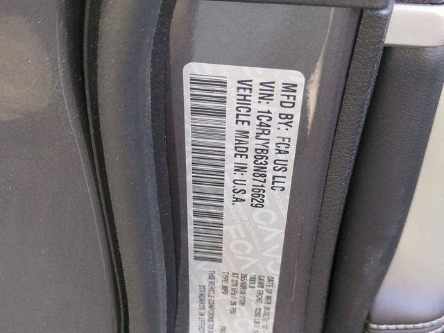 Used 2022 Gray Jeep 4xe image 39