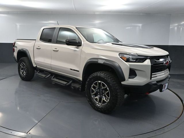 White Sands 2026 Chevrolet Colorado Pickup Truck Four-Wheel Drive 8-Speed Automatic
