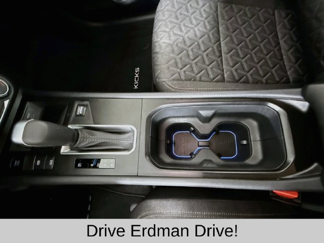 Used 2025 Nissan Kicks SUV