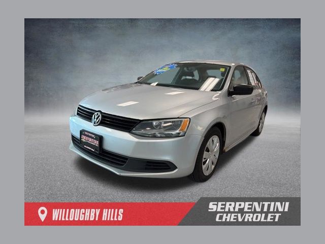 Gray 2012 Volkswagen Jetta S Sedan Front-Wheel Drive 6-Speed Automatic