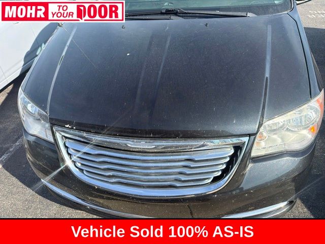 Brilliant Black Crystal Pearlcoat 2016 Chrysler Town & Country Minivan Front-Wheel Drive 6-Speed Automatic
