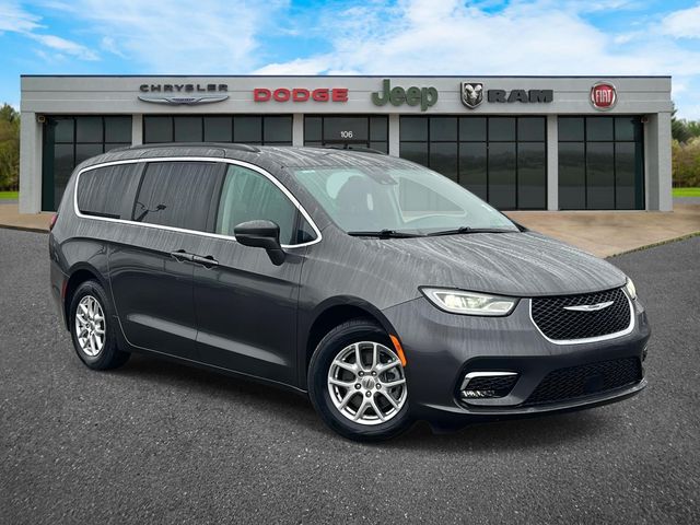 2022 Chrysler Pacifica Touring L FWD