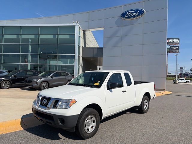 Glacier White 2019 Nissan Frontier S King Cab RWD Pickup Truck 4X2 5-Speed Manual Overdrive