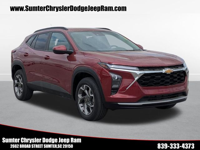 Red (Crimson Metallic) 2025 Chevrolet Trax LT FWD SUV / Crossover Front-Wheel Drive 6-Speed Automatic