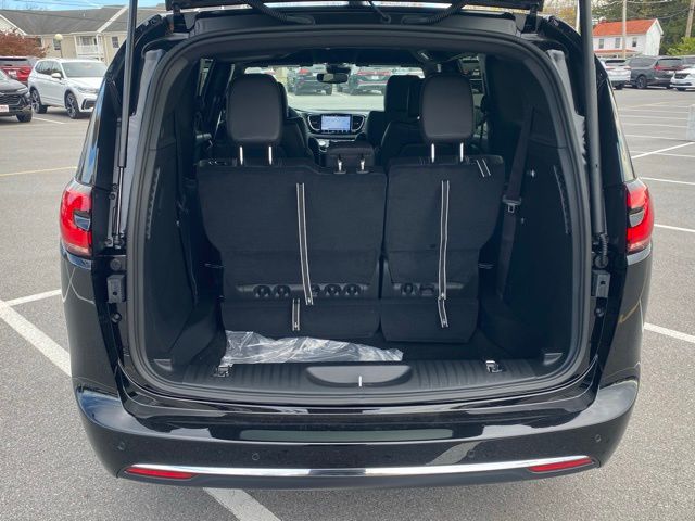 new 2026 Chrysler Pacifica car, priced at $39,873