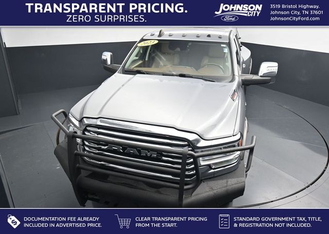 Billet Silver Metallic Clearcoat 2023 RAM 3500 Limited Longhorn Crew Cab LB DRW 4WD Pickup Truck Four-Wheel Drive Automatic
