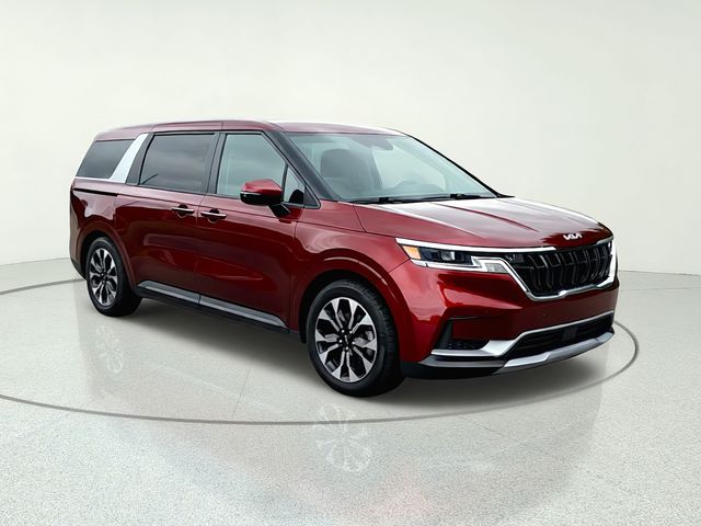 Used 2022 Kia Carnival Van