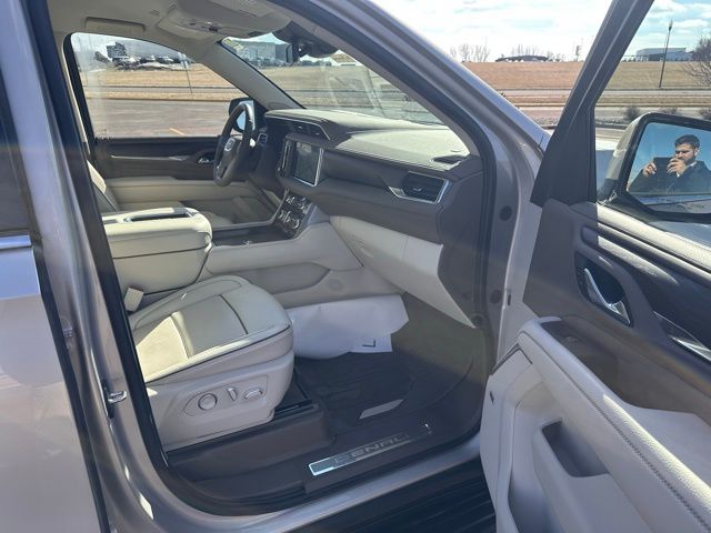 2024 GMC Yukon XL 4WD Denali