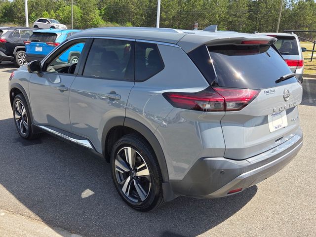 Used 2022 Gray Nissan SL image 10