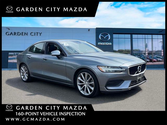 2020 Volvo S60 T5 Momentum FWD