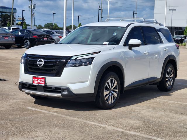 Used 2025 Nissan Pathfinder SUV
