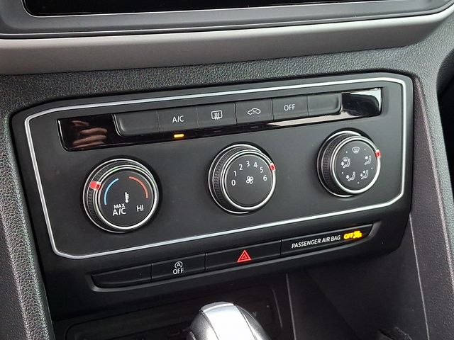 VolkswagenAtlas Cross Sport15